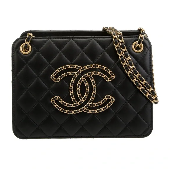 Chanel accordion bag 2020 hotsell